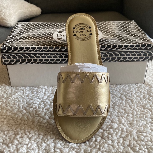 Driver Club USA Shoes - Womens size 8.5 gold driver club sandals